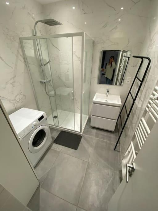Rdc Proche Gare Et Port Apartment *
